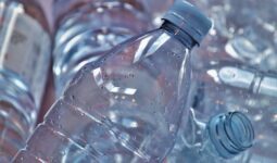 Las claves del nuevo impuesto sobre los envases de plástico